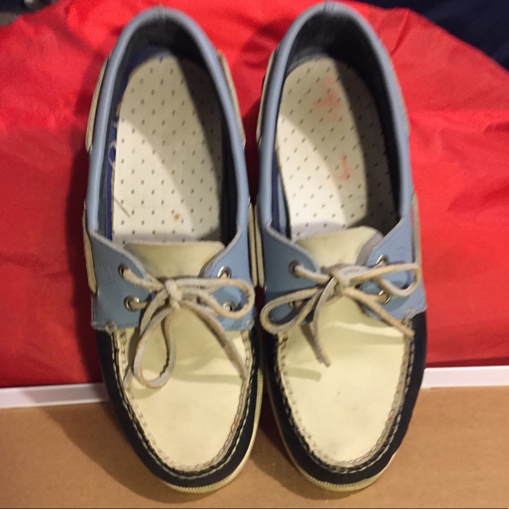 Tri color Sperry Topsider 9.5.